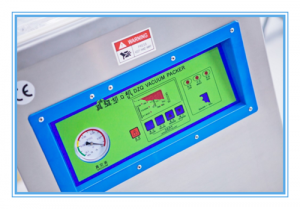 Vacuum packaging machine