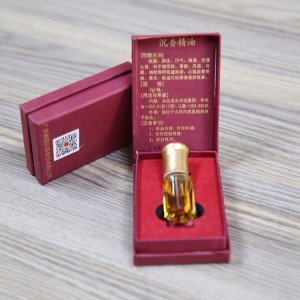 Manufacturer supply Wholesale Agarwood essential Oil price