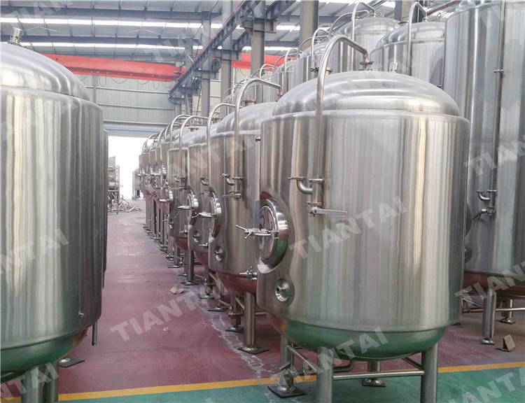 12000L Vertical Bright Beer Tank