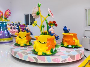 Honeybee Teacup Ride