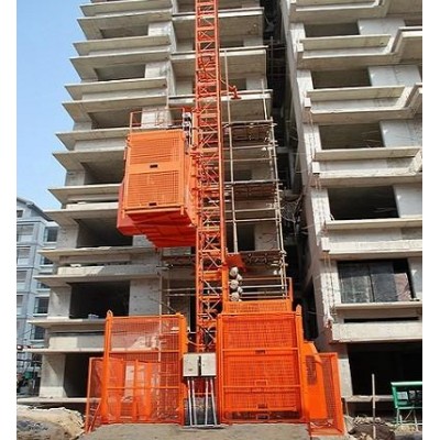 Double-cage Triple-drive SC200/200 Construction lifts
