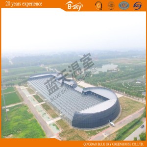 Glass Green House with High Quality and Favorable Price