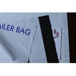 Customized Plastic Bags for Garment Packing